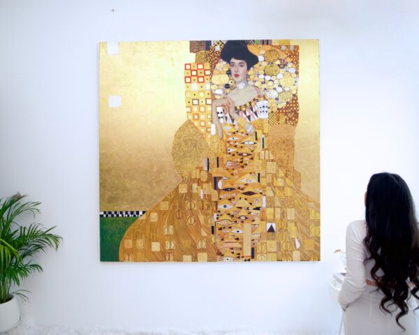 Portrait of Adele Bloch-Bauer – A Reimagined Gustav Klimt Masterpiece by Master Apollon | 200 x 200 cm Pintura Original en Venta 2025-02-04